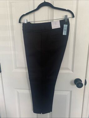 NWT LOFT Curvy Cropped Pants
